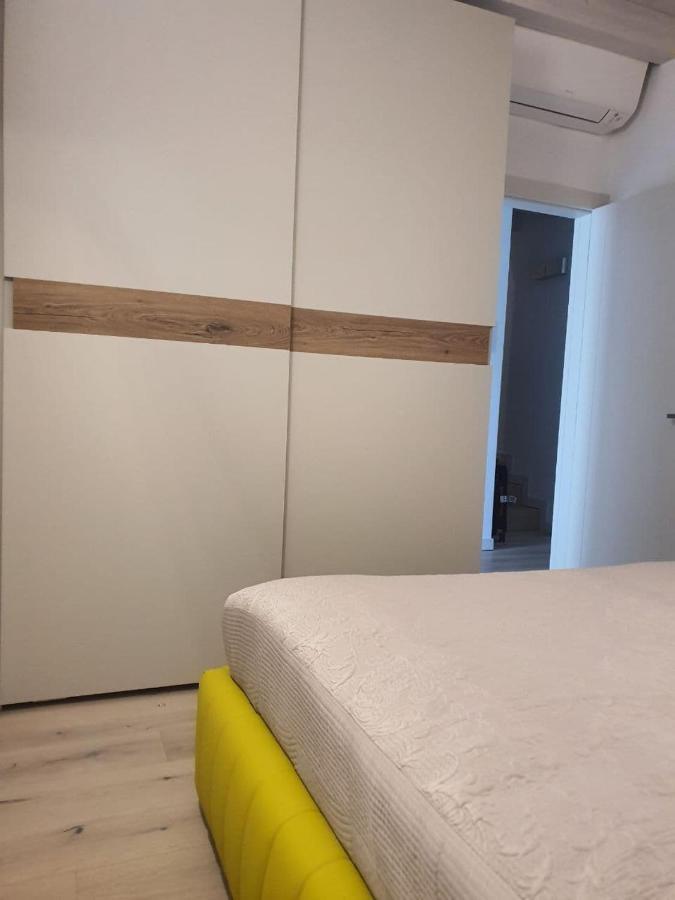 Sweet Dream Deluxe Apartment Сірміоне Екстер'єр фото
