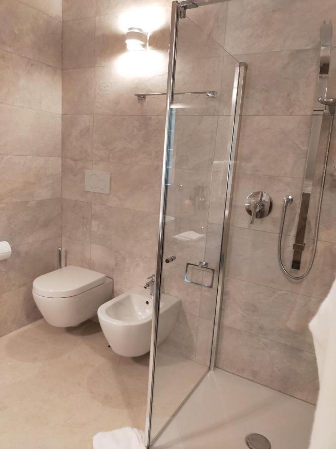 Sweet Dream Deluxe Apartment Сірміоне Екстер'єр фото