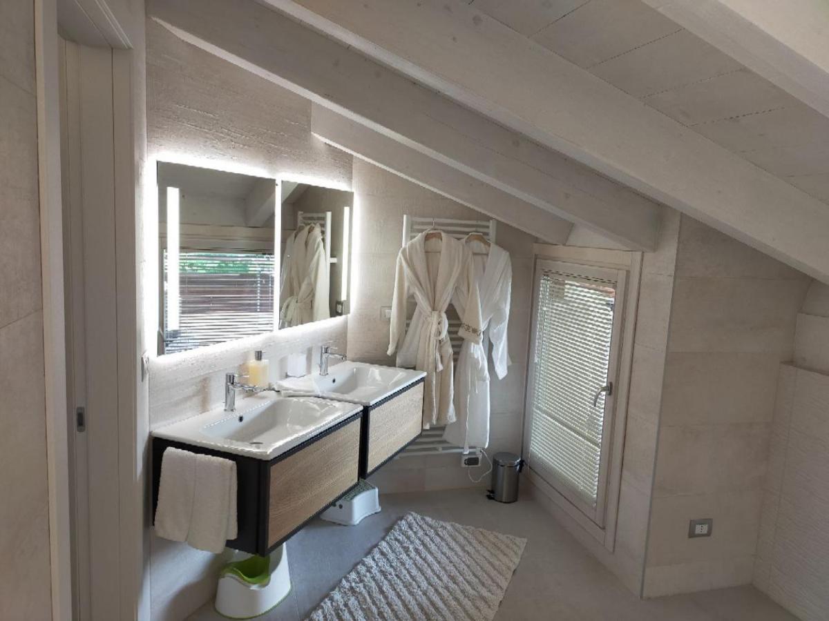 Sweet Dream Deluxe Apartment Сірміоне Екстер'єр фото