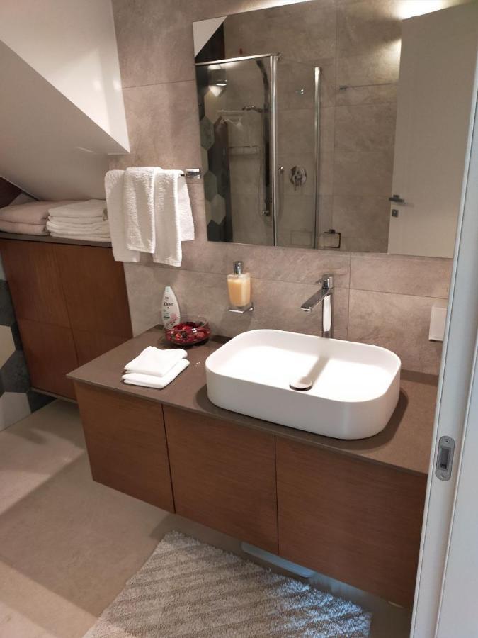 Sweet Dream Deluxe Apartment Сірміоне Екстер'єр фото